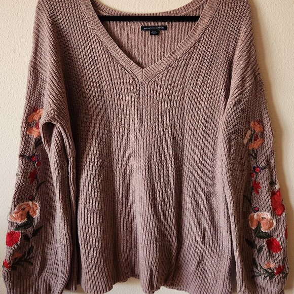 American Eagle Floral Embroidered Sweater - Picture 1 of 6